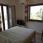 Villa-Anatoli
