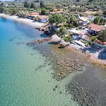 Poli\'S Beach House