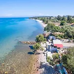Poli\'S Beach House