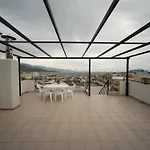 Zoe\'S Apartments