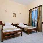 Hotel Loula Rooms And Apartments