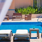 Villa Sophie - Sunny Retreat!