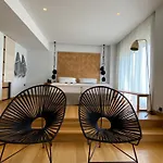 Sunday Boutique Hotel