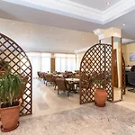 Lefkimi Hotel