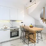 Aikanto Residence