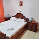 Fouli Studios & Apartments