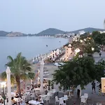 Sea And Sun Apartment