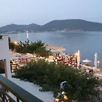Sea And Sun Apartment