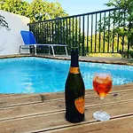 La Perla De Maroulas