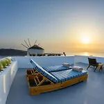 Cape Suite Oia