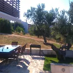 Maisonette Close To The Beach
