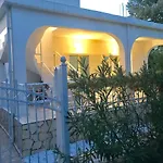 Eretria Holiday House