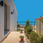 Anastasia Miramar Deluxe Apartments