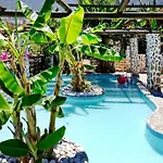 Holiday Homes Las Mayoralas, Periana