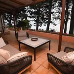 Villa Seagull Stone