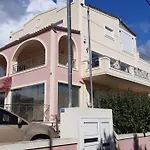 Villa Maria Louiza Near Airport