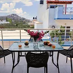 Mirtos Luxury Apartment