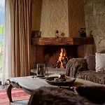 Parnassus Dreamwood Chalet