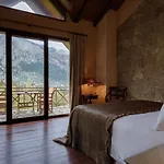 Parnassus Dreamwood Chalet