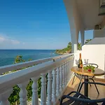 Agoulos Beach Hotel