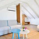 Studios Nautilus III