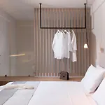 Afros Suites