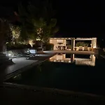 Villa Gournes Resort