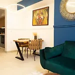 Soho #1 Luxurious Apartment In Saint Nicolas