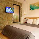 Soho #1 Luxurious Apartment In Saint Nicolas