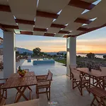 Villa Phenωmena Apartments