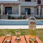 Villa Phenωmena Apartments