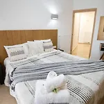 Helen Luxury Holiday House With Sea View
