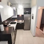 Sandy\'S Apartment