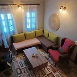Rinoula\'S Traditional Houses