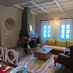 Rinoula\'S Traditional Houses