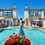 Sunny Villa Grande