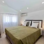 Anaera