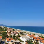 Golden Beach Hotel