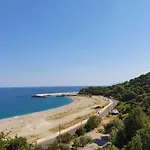 Golden Beach Hotel