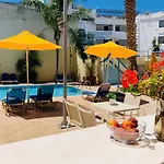 Kassavetis Center - Hotel Studios & Apartments