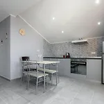 Aliki\'S Apartment
