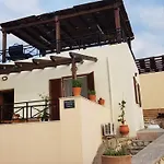 Sharon\'S Stone Villa