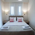 Vanessa\'S Rooms & Apartments