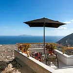 Kastro Cave House