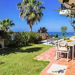 Villa In Episkopi With Garden