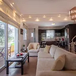 Ianthi Beach Villa By \