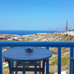 Sarakiniko Rooms