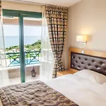 Ismaros Hotel