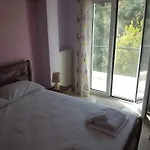 Zoe\'S Apartments