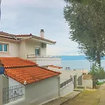 Amazing Home In Chalkida With Wifi
